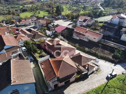 Moradia T3 - Bustelo, Chaves, Vila Real - Miniatura: 31/34