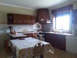Moradia T5 - Santa Maria Maior, Chaves, Vila Real - Miniatura: 3/13