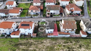 Moradia T4 - Santa Maria Maior, Chaves, Vila Real - Miniatura: 31/34