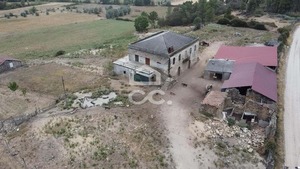 Quinta T4 - Madalena, Chaves, Vila Real - Miniatura: 1/50