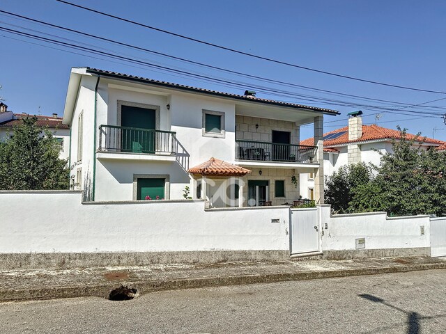 Moradia T3 - Santa Maria Maior, Chaves, Vila Real - Imagem grande