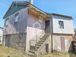 Moradia T3 - Vilarelho da Raia, Chaves, Vila Real