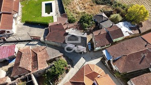 Moradia T3 - Vilarelho da Raia, Chaves, Vila Real - Miniatura: 35/43