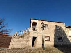 Moradia T3 - Santo Est�v�o, Chaves, Vila Real - Miniatura: 17/17