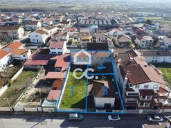 Moradia T6 - Santa Cruz/Trindade, Chaves, Vila Real - Miniatura: 41/41