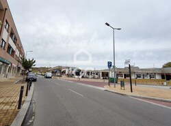 Loja T0 - Santa Maria Maior, Chaves, Vila Real - Miniatura: 16/19