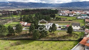 Terreno Rstico T0 - Outeiro Seco, Chaves, Vila Real - Miniatura: 8/16