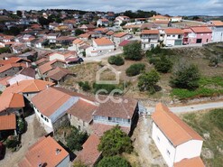 Moradia T4 - Travancas e Roriz, Chaves, Vila Real - Miniatura: 25/30