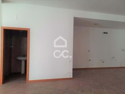 Loja T0 - Mur�a, Mur�a, Vila Real - Miniatura: 1/3