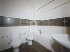 Apartamento T1 - Santa Maria Maior, Chaves, Vila Real - Miniatura: 1/11
