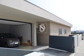 Moradia T3 - Eiriz, Pa�os de Ferreira, Porto - Miniatura: 1/17