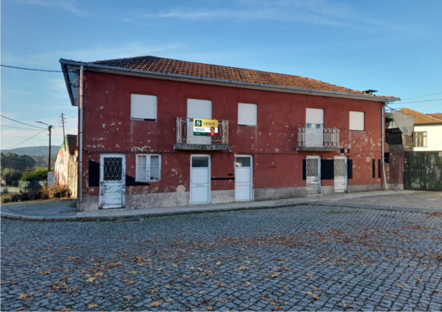 Moradia > T6 - Freamunde, Pa�os de Ferreira, Porto - Imagem grande