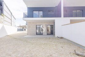 Moradia T3 - Sobret�mega, Marco de Canaveses, Porto - Miniatura: 2/26