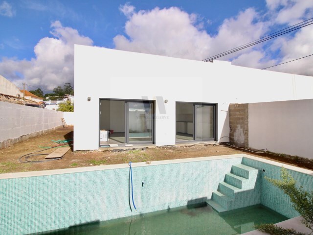 Moradia T3 - São Brás de Alportel, São Brás de Alportel, Faro (Algarve) - Imagem grande