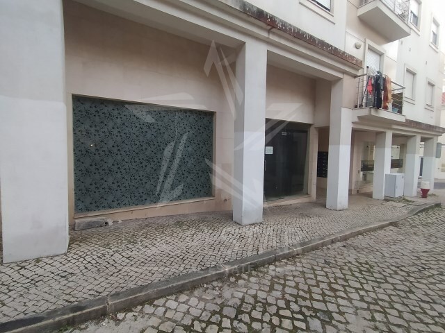 Loja - Nossa Senhora do Pópulo, Caldas da Rainha, Leiria - Imagem grande