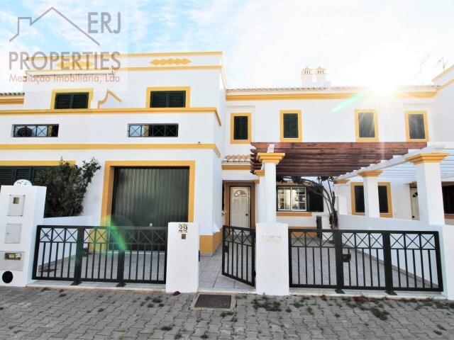 Moradia T3 - Vila Nova de Cacela, Vila Real de Santo António, Faro (Algarve) - Imagem grande