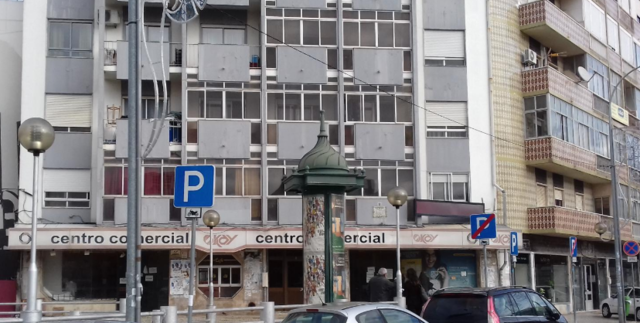Loja - Mina de Àgua, Amadora, Lisboa - Imagem grande