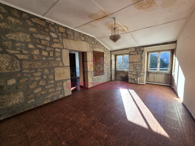 Pr�dio - Guarda, Guarda, Guarda - Imagem grande