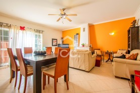 Moradia T3 - Charneca da Caparica, Almada, Set�bal