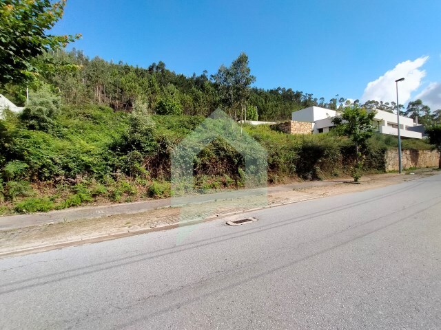 Terreno Urbano - Tamel (Santa Leocádia), Barcelos, Braga - Imagem grande