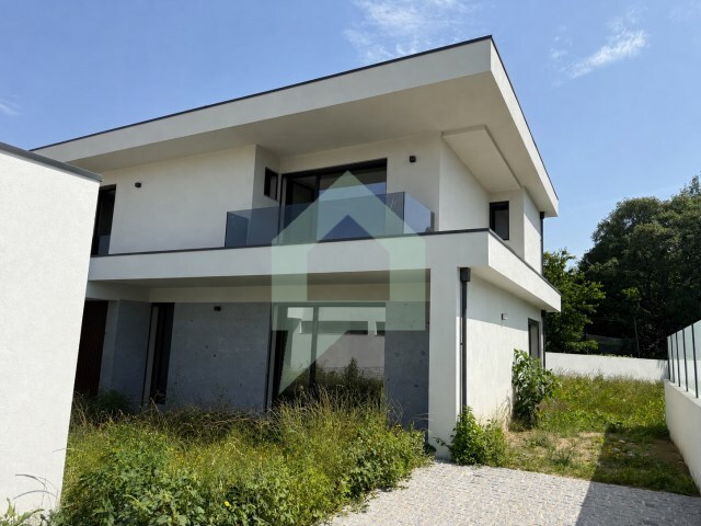 Moradia T3 - Vila Fresca�nha (S�o Martinho), Barcelos, Braga - Imagem grande
