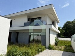 Moradia T3 - Vila Fresca�nha (S�o Martinho), Barcelos, Braga