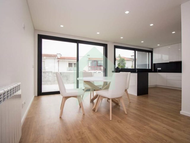 Moradia T3 - Abade de Neiva, Barcelos, Braga - Imagem grande
