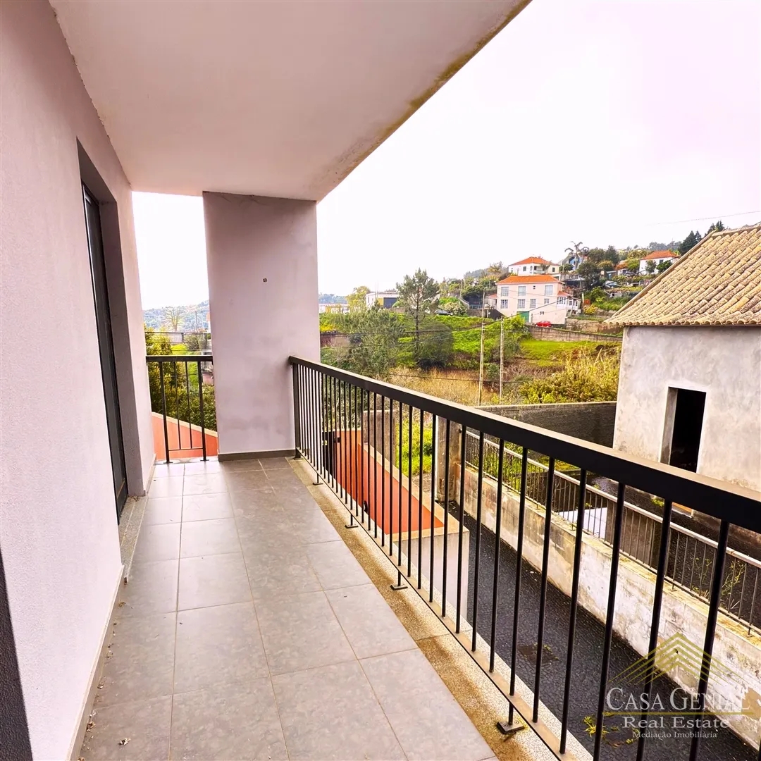 Moradia T3 - Gaula, Santa Cruz, Ilha da Madeira - Miniatura: 2/9