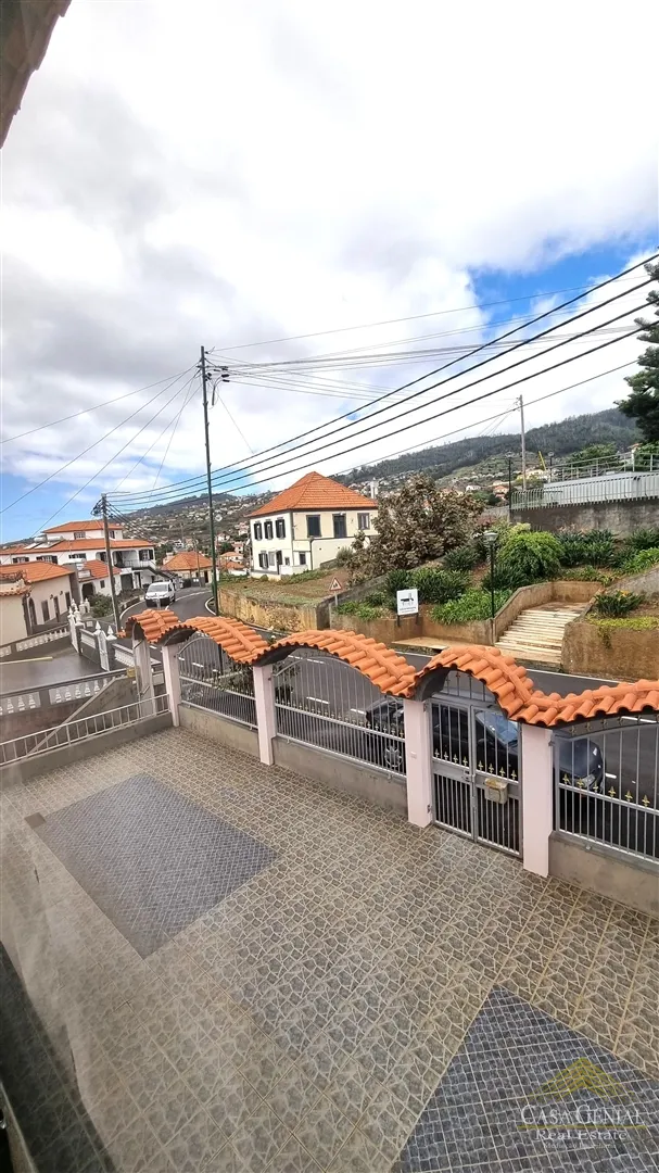 Moradia > T6 - Calheta (Madeira), Calheta (Madeira), Ilha da Madeira - Miniatura: 3/9