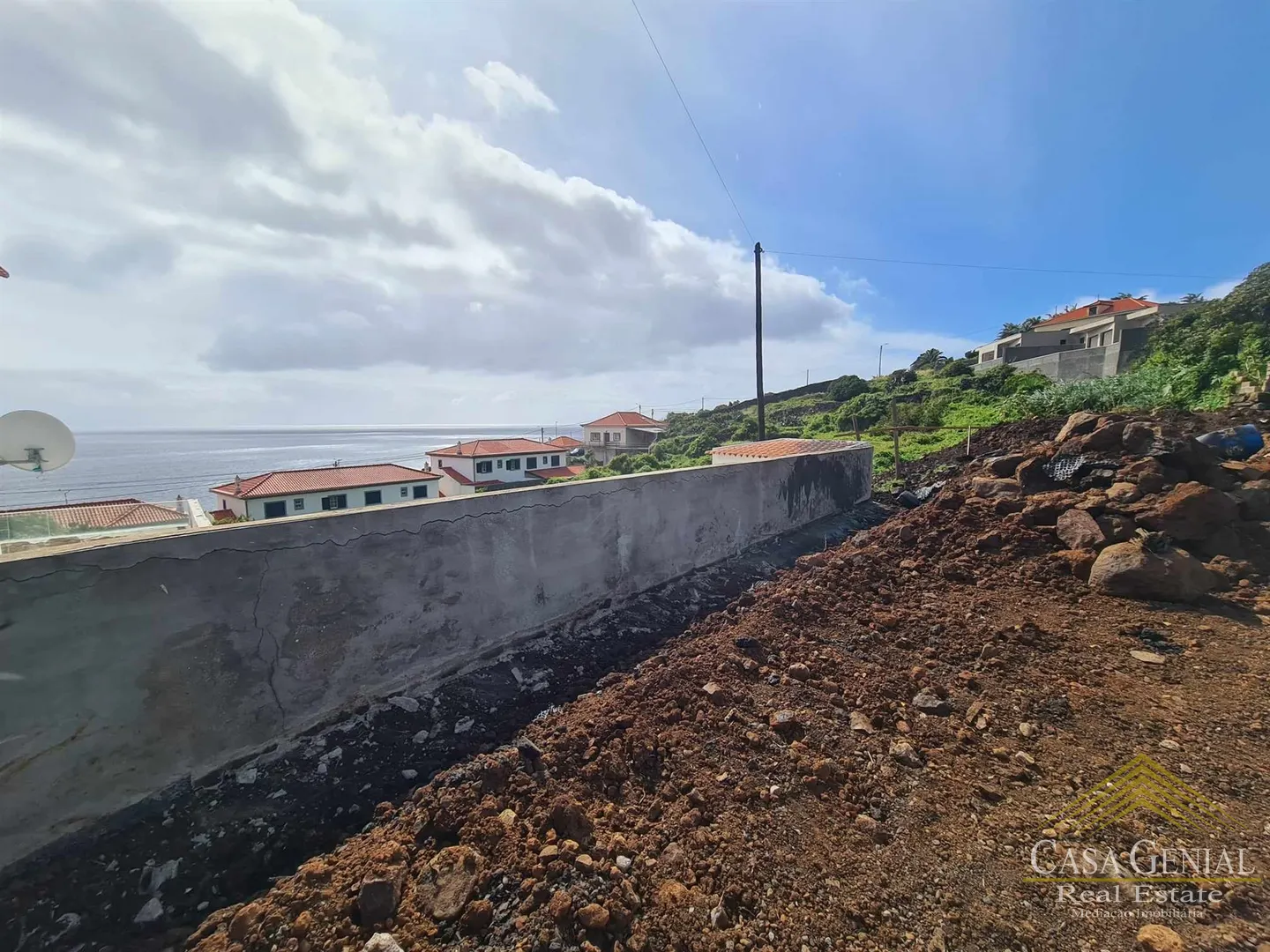 Moradia T3 - Gaula, Santa Cruz, Ilha da Madeira - Miniatura: 1/9