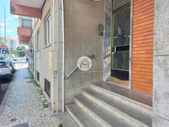 Apartamento T2 - guas Livres, Amadora, Lisboa