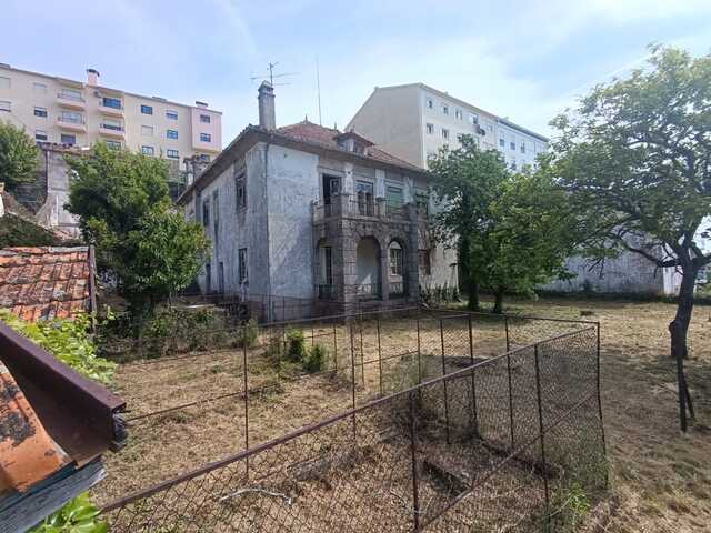 Moradia T6 - Saudade, Covilh�, Castelo Branco - Imagem grande