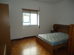 Apartamento T4 - Calada Alta, Covilh, Castelo Branco - Miniatura: 3/5