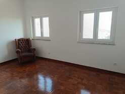 Apartamento T4 - Jardim Publico, Covilh, Castelo Branco - Miniatura: 2/10