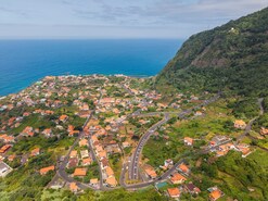 Moradia T4 - Ponta Delgada, S�o Vicente, Ilha da Madeira - Miniatura: 73/78