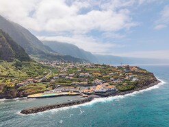 Moradia T4 - Ponta Delgada, S�o Vicente, Ilha da Madeira - Miniatura: 76/78