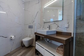 Moradia T2 - Arco da Calheta, Calheta (Madeira), Ilha da Madeira - Miniatura: 8/39