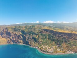 Moradia T3 - Prazeres, Calheta (Madeira), Ilha da Madeira - Miniatura: 24/28