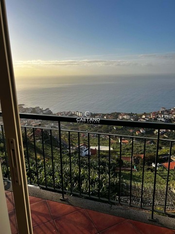 Moradia T3 - Câmara de Lobos, Câmara de Lobos, Ilha da Madeira - Imagem grande