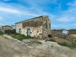 Armaz�m - Guadalupe, Santa Cruz da Graciosa, Ilha Graciosa - Miniatura: 2/3