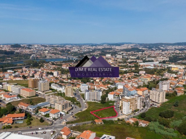 Terreno Urbano - Oliveira do Douro, Vila Nova de Gaia, Porto - Imagem grande