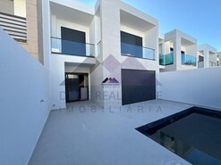 Moradia T3 - Vila Real St Antonio, Vila Real de Santo Ant�nio, Faro (Algarve)