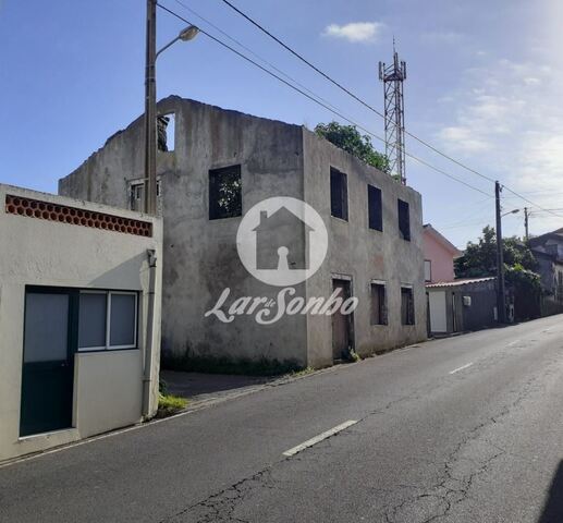 Moradia T4 - Feteira, Horta, Ilha do Faial - Imagem grande