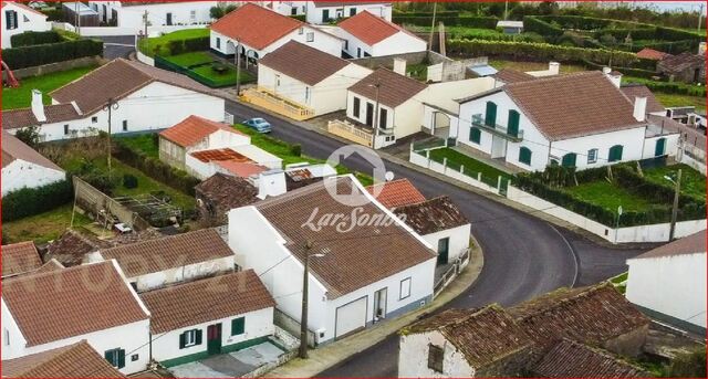 Moradia T2 - Santo Ant�nio Nordestinho, Nordeste, Ilha de S.Miguel - Imagem grande