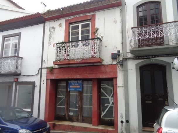 Moradia > T6 - Angra do Heroismo, Angra do Heroismo, Ilha Terceira - Imagem grande