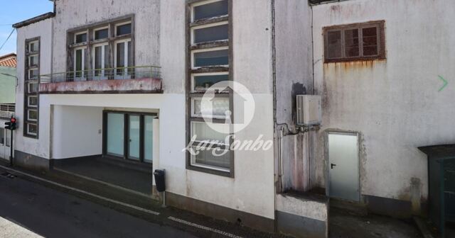 Pr�dio - Arrifes, Ponta Delgada, Ilha de S.Miguel - Imagem grande