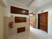 Escrit�rio - Castelo da Maia, Maia, Porto - Miniatura: 3/5