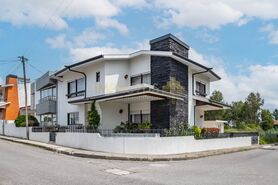 Moradia T5 - Castelo da Maia, Maia, Porto