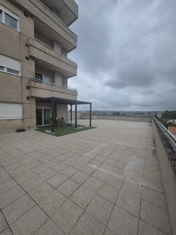 Apartamento T2 - Oliveira do Douro, Vila Nova de Gaia, Porto - Imagem grande