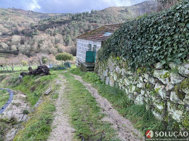 Moradia T2 - Anreade, Resende, Viseu - Imagem grande